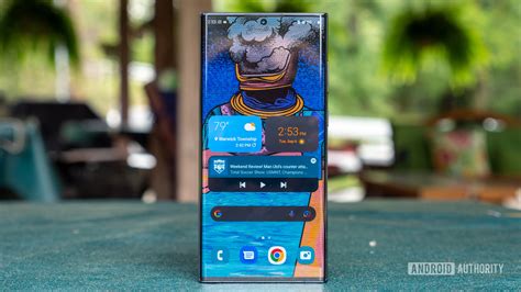 Samsung One UI Home 6.1.01 .